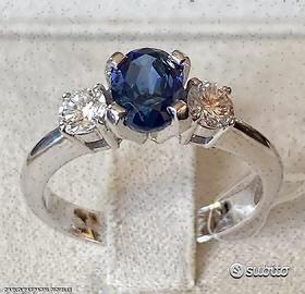 ANELLO ORO 18kt. DIAMANTI E ZAFFIRO BLU NATURALE
