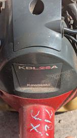 Decespugliatore Kawasaki KBL26A