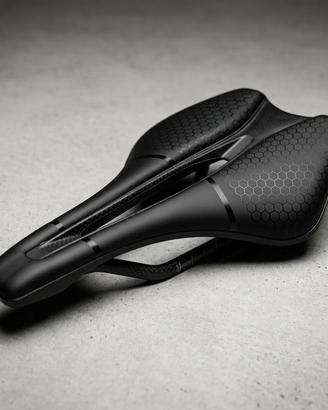 135 grammi!! Sella Bici binari Carbon NUOVA 0km