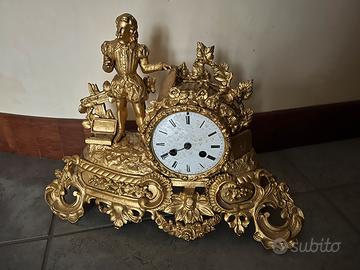 Orologio antico del 1800 in metallo dorato