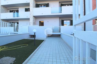 VILLA A SCHIERA A SANTA MARIA CAPUA VETERE