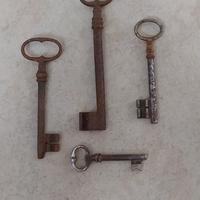 Lotto 4 chiavi da collezione. 