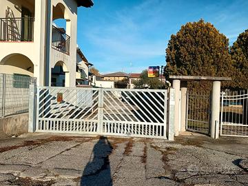 Lotto edificabile con edificio