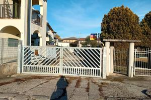 Lotto edificabile con edificio