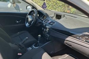 🚗 RENAULT MEGANE