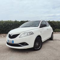 Lancia Ypsilon 1.2 69cv 5 porte 