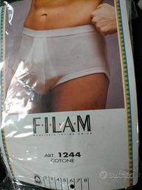 Mutande da uomo nuove.