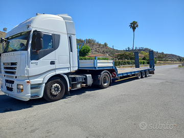 Semirimorchio collo d'oca con rampe