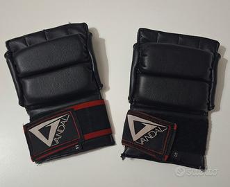 Guantoni da fitboxe e allenamento boxe