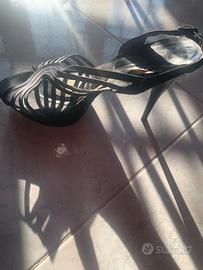 Scarpe con tacco alto