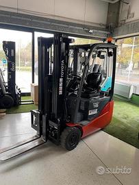 Carrello elevatore toyota 8 fbe 16 t