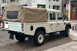 Land Rover Defender 130 Crew Cab