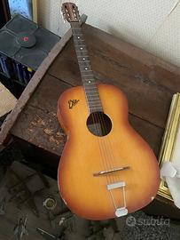 Chitarra acustica Eko
