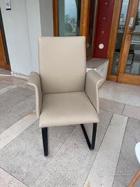 Sedia in pelle + tavolino