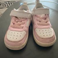 Scarpe bambina nike. Numero 21