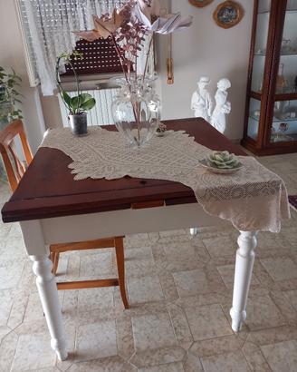Tavolo.