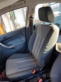 Sedile anteriore dx FORD FIESTA del 2009