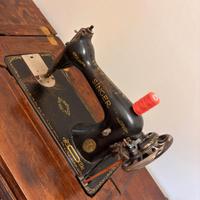 Macchia Singer per cucire del 900