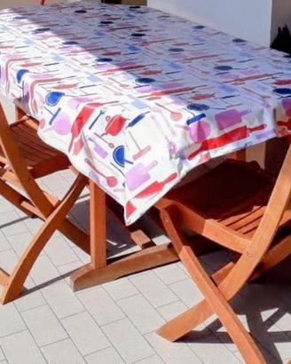 Tavolo ovale estensibile
2 sedie pieghevo