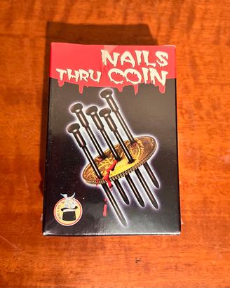 Gioco di Magia: Nails thru coin