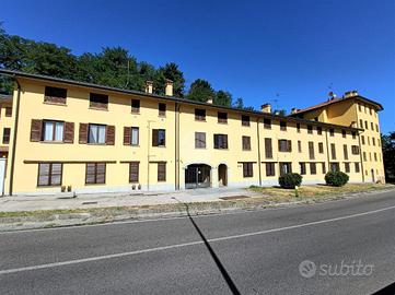 2 LOCALI A CARATE BRIANZA