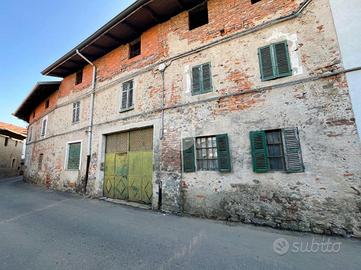 CASA INDIPENDENTE A CANDELO