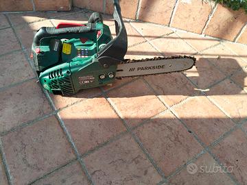 motosega per potatura 