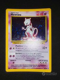carta pokemon Mewtwo 