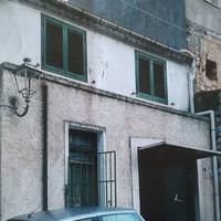 Stabile in Roccamandolfi