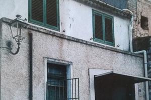 Stabile in Roccamandolfi