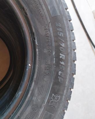 215/70 Michelin