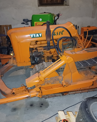 Trattore cingolato Fiat 451C