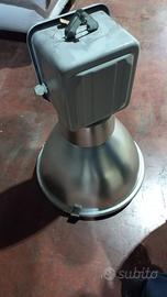 Fari industriali a campana