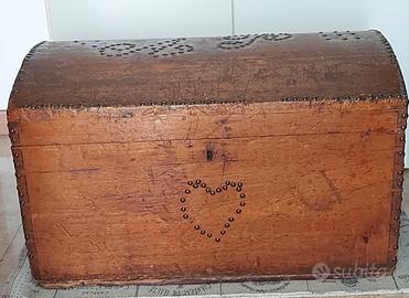 Antico Baule Fiorentino