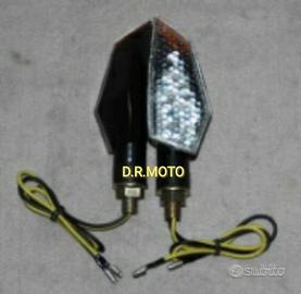 Coppia frecce squadrate led