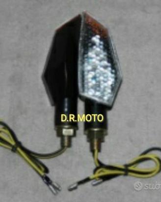 Coppia frecce squadrate led