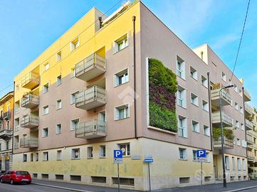 MONOLOCALE A MILANO
