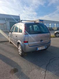  Opel Meriva  2004