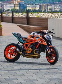 KTM 1290 Super Duke R EVO 2022