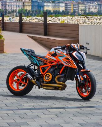 KTM 1290 Super Duke R EVO 2022