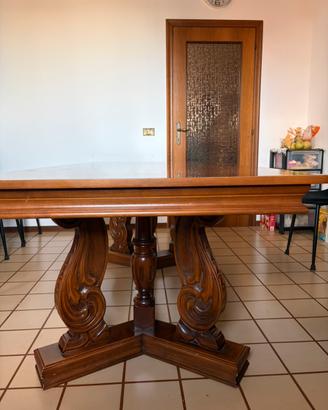 Tavolo rettangolare in stile antico con 6 sedie!