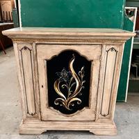 Credenzina 1 anta laccata decorata