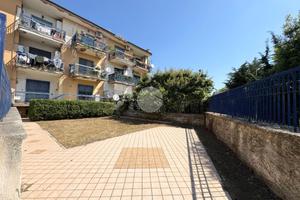 3 LOCALI A MARANO DI NAPOLI