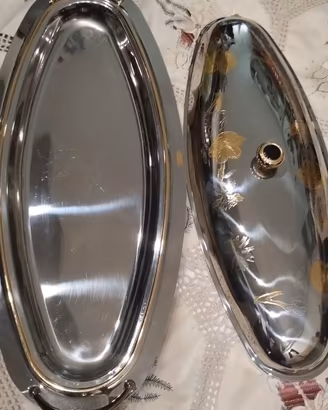 Vassoio per pesce nuovo