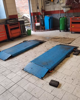 Ponte sollevatore a forbice auto