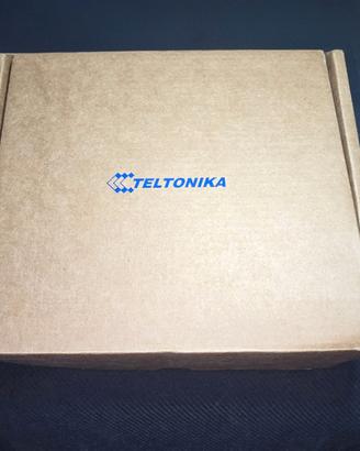 Router Industriale 4G LTE Wi-Fi Teltonika RUT241
