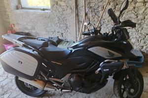 Honda nc750x dct travel edition 