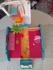 Barbie Camper dei cuccioli 