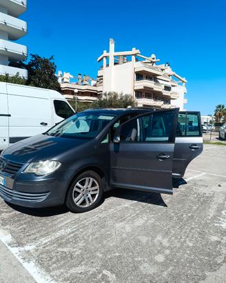 Volkswagen Touran metano 2000cc 80kw anno 2006