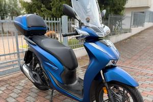 HONDA SH 150 2025 900km UNICOPROPRIETARIO